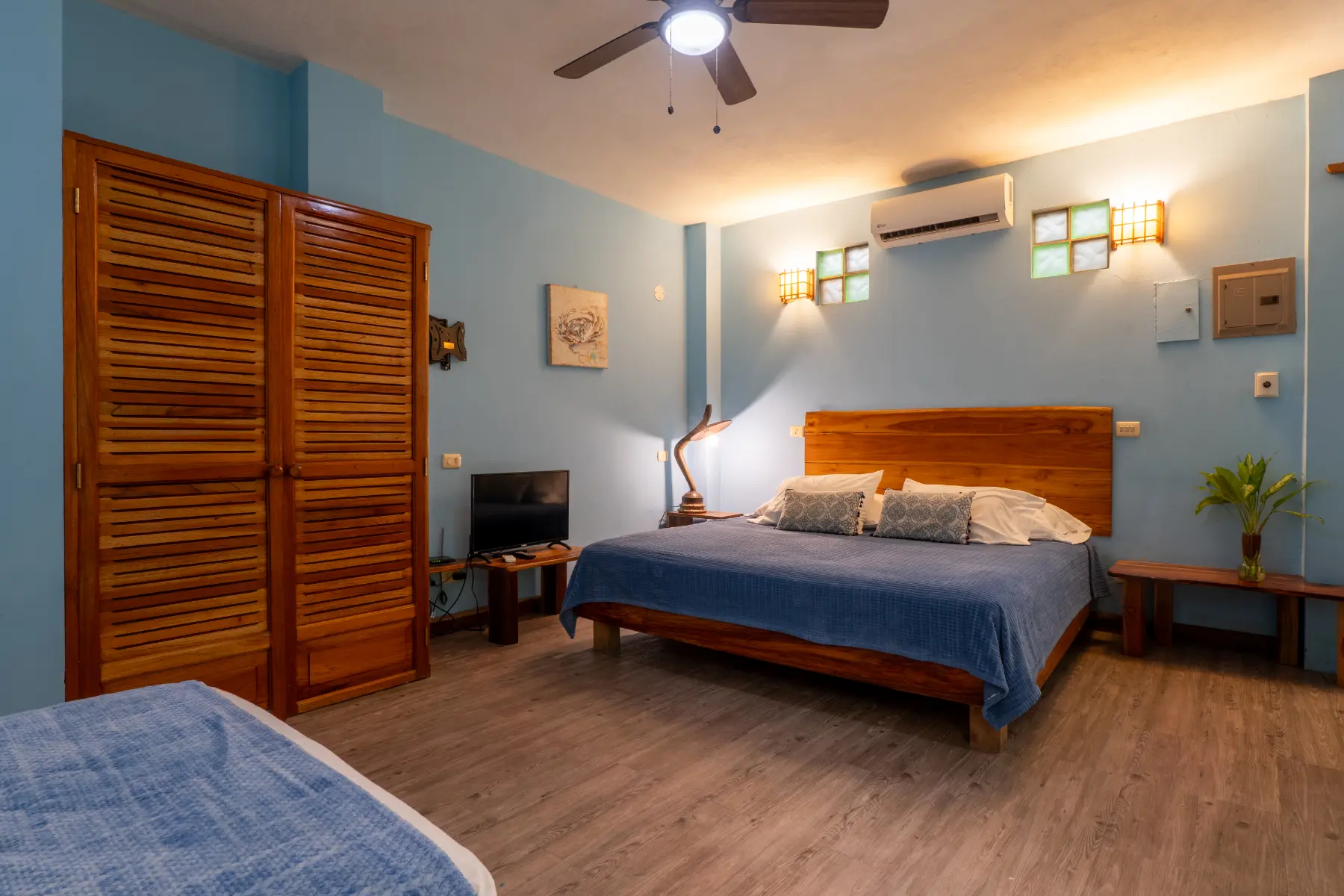 Blue apartment photo 3