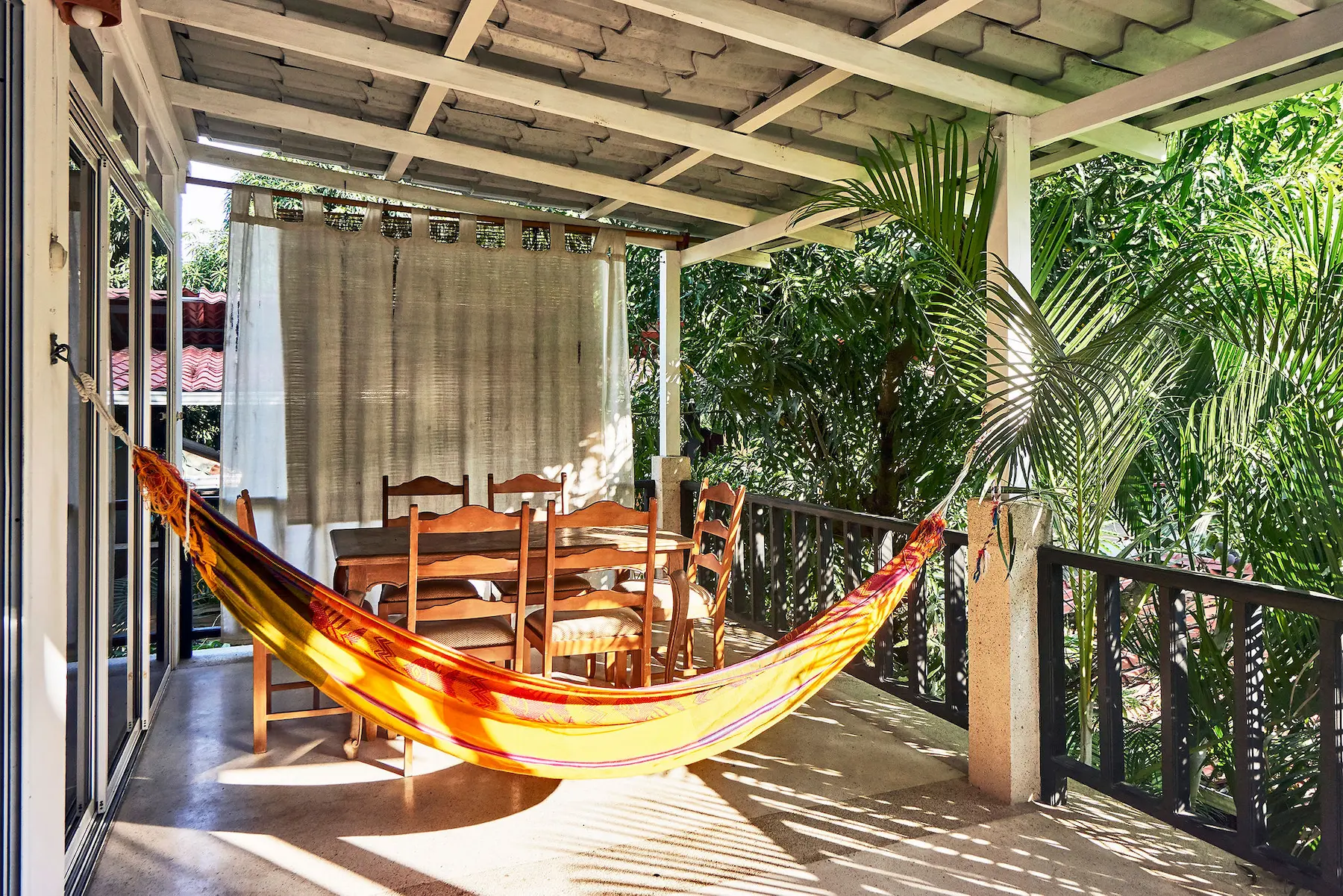 Master apartment photo 8