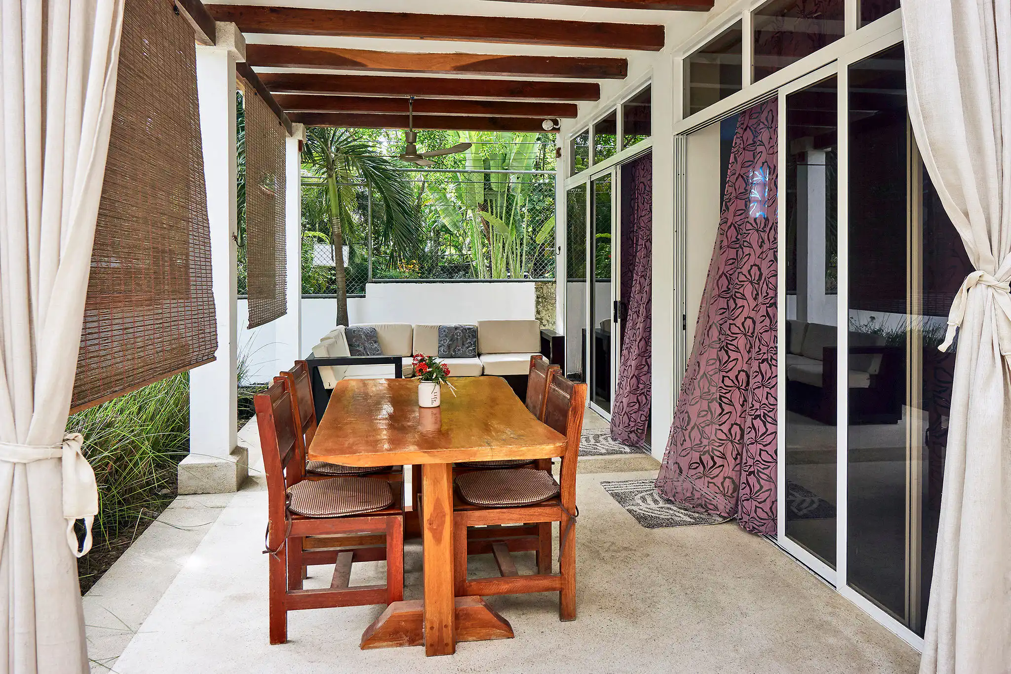 White apartment photo 17