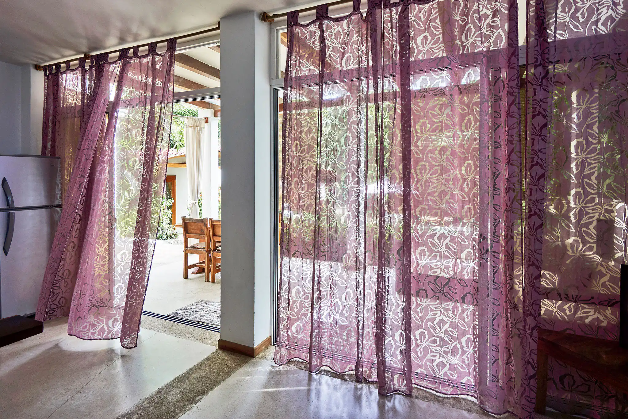 White apartment photo 18